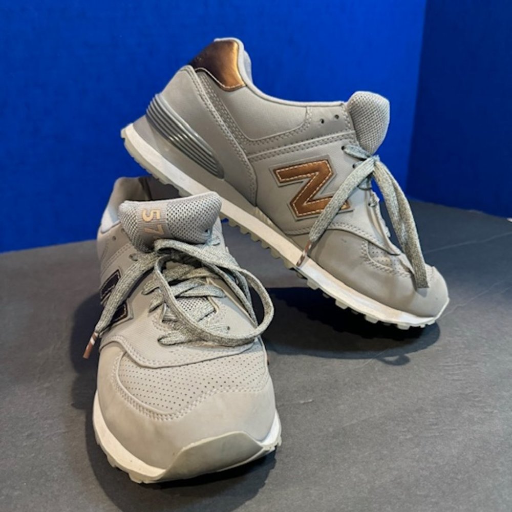 Nike 574 New Balance athletic sneaker, Pennant grey/bronze, used, Women's size 9